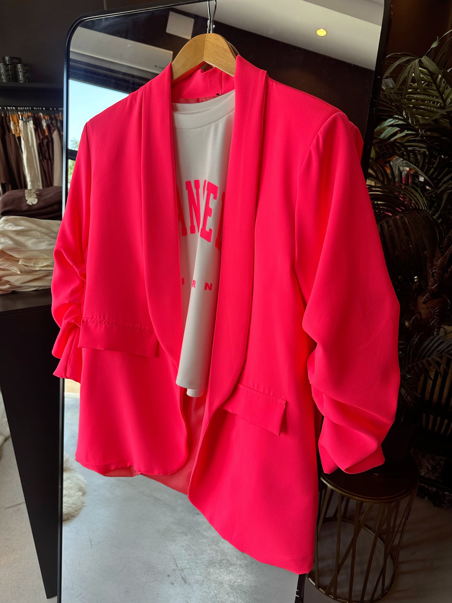 Fluo pink blazer
