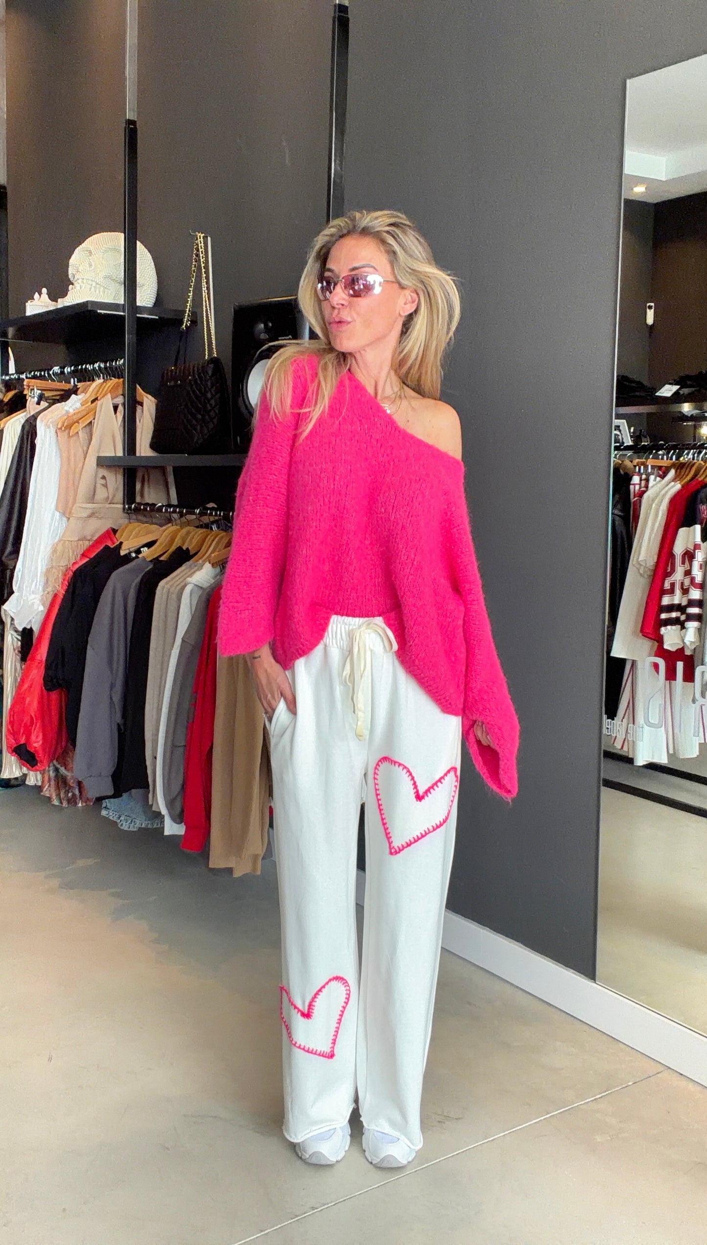 Joggers with pink heart detail