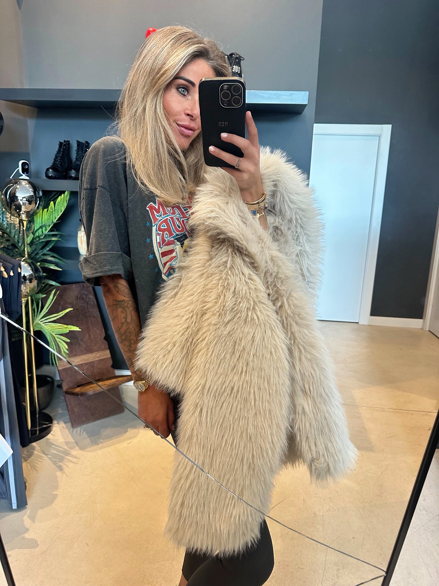 FAKE fur coat beige