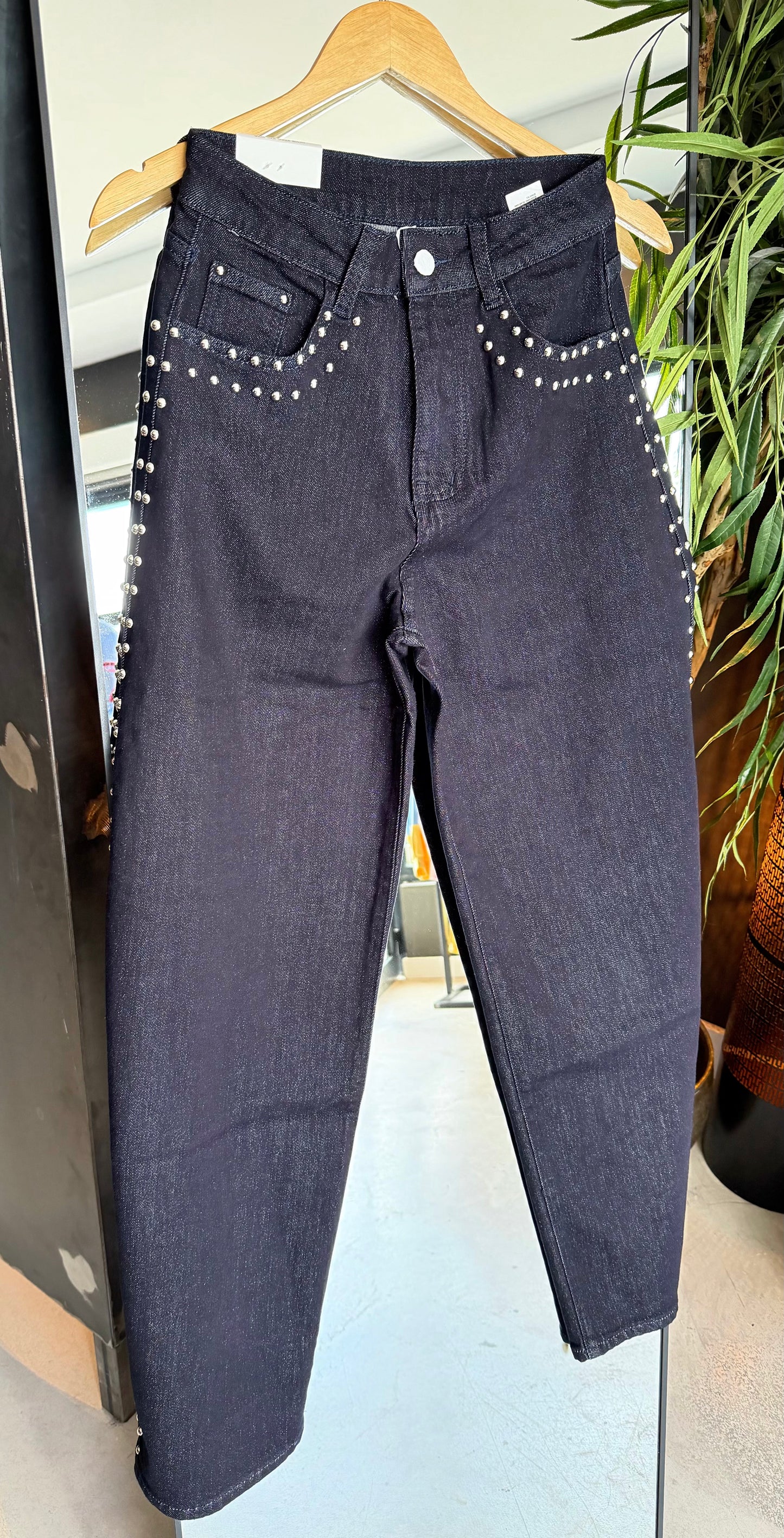 Darkblue jeans with details