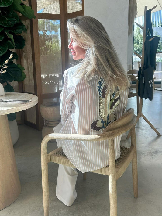 Shirt with print on back