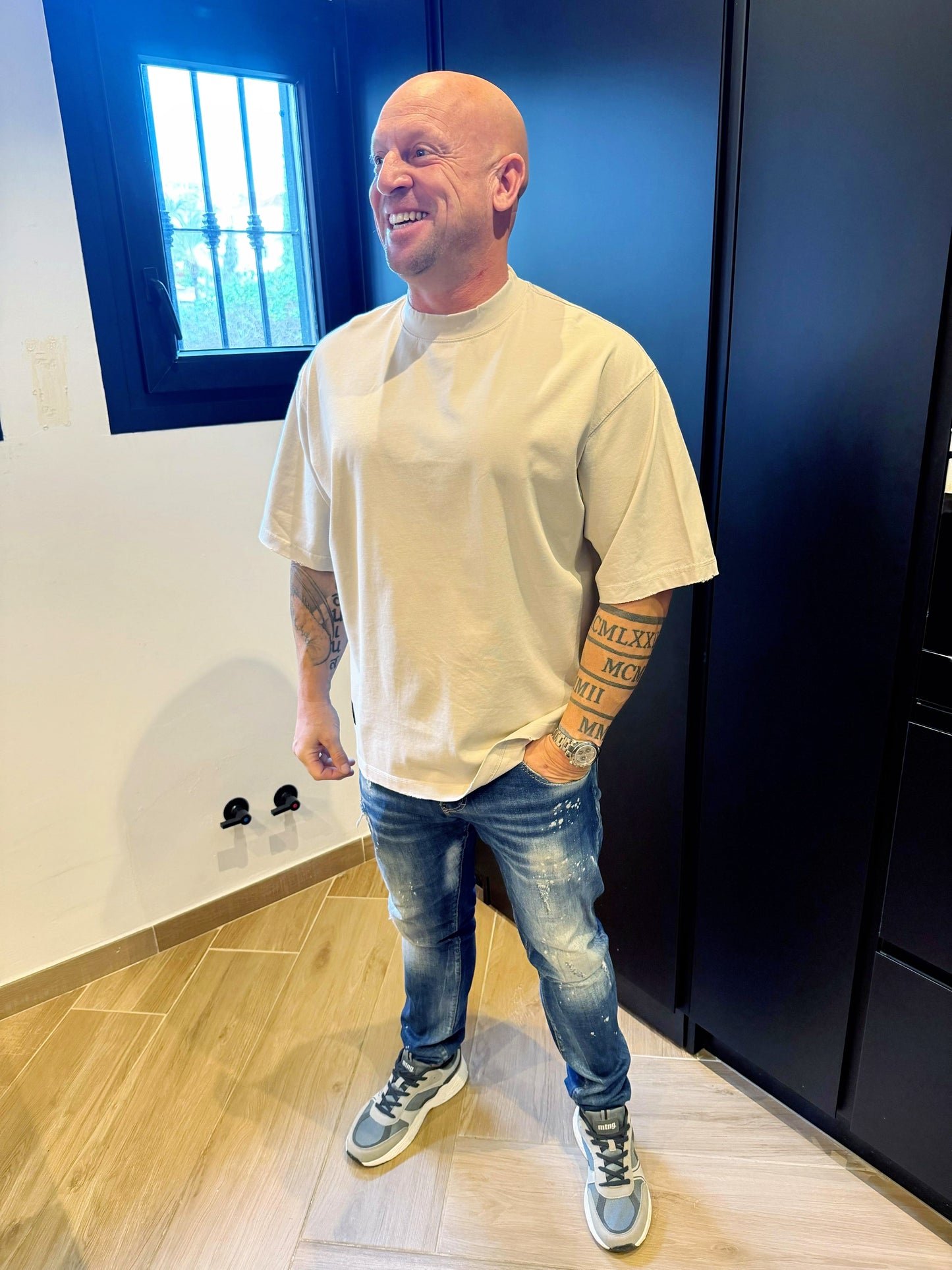 Beige oversized tshirt