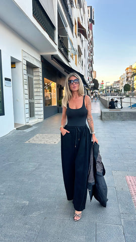 Black joggers with details