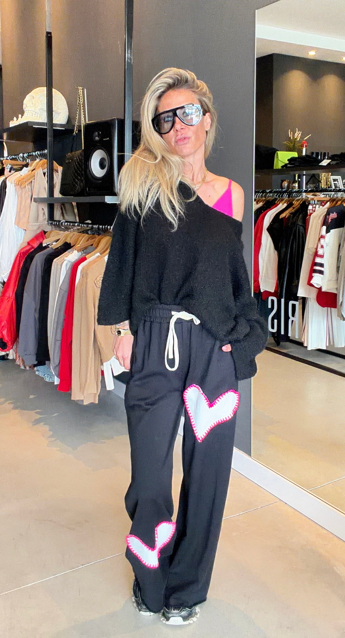 Jogger with pink detail