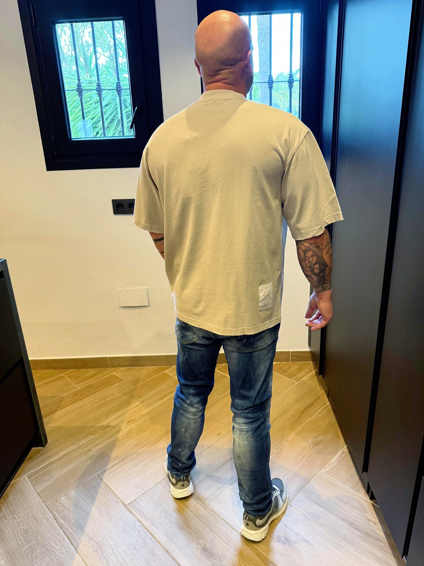 Beige oversized tshirt
