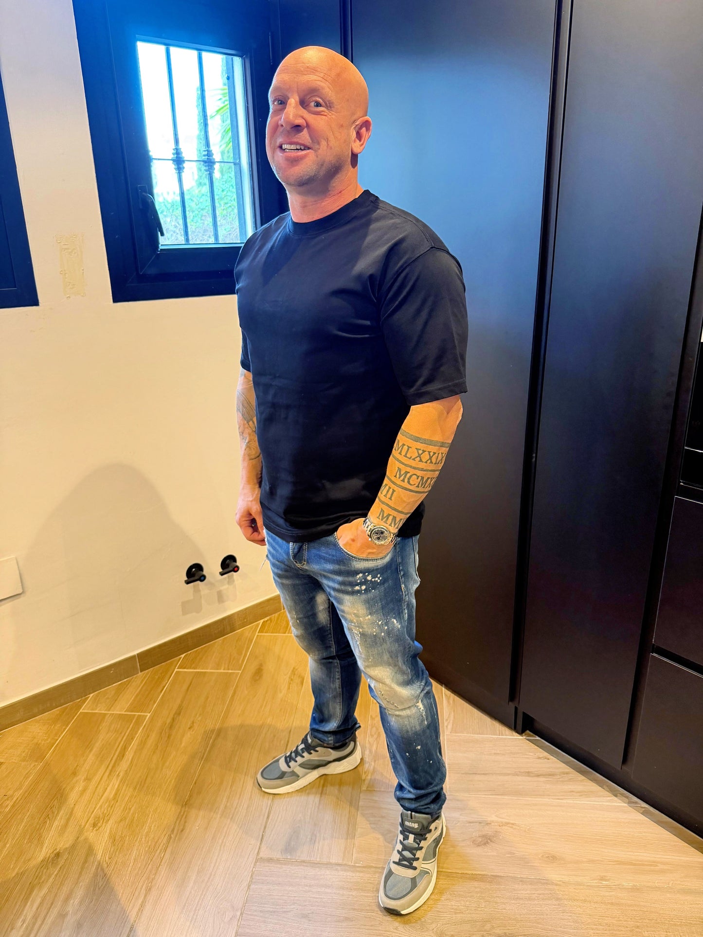 Black slim fit tshirt
