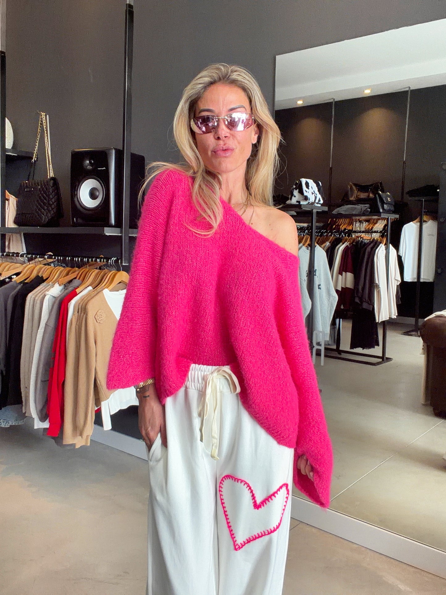 Joggers with pink heart detail