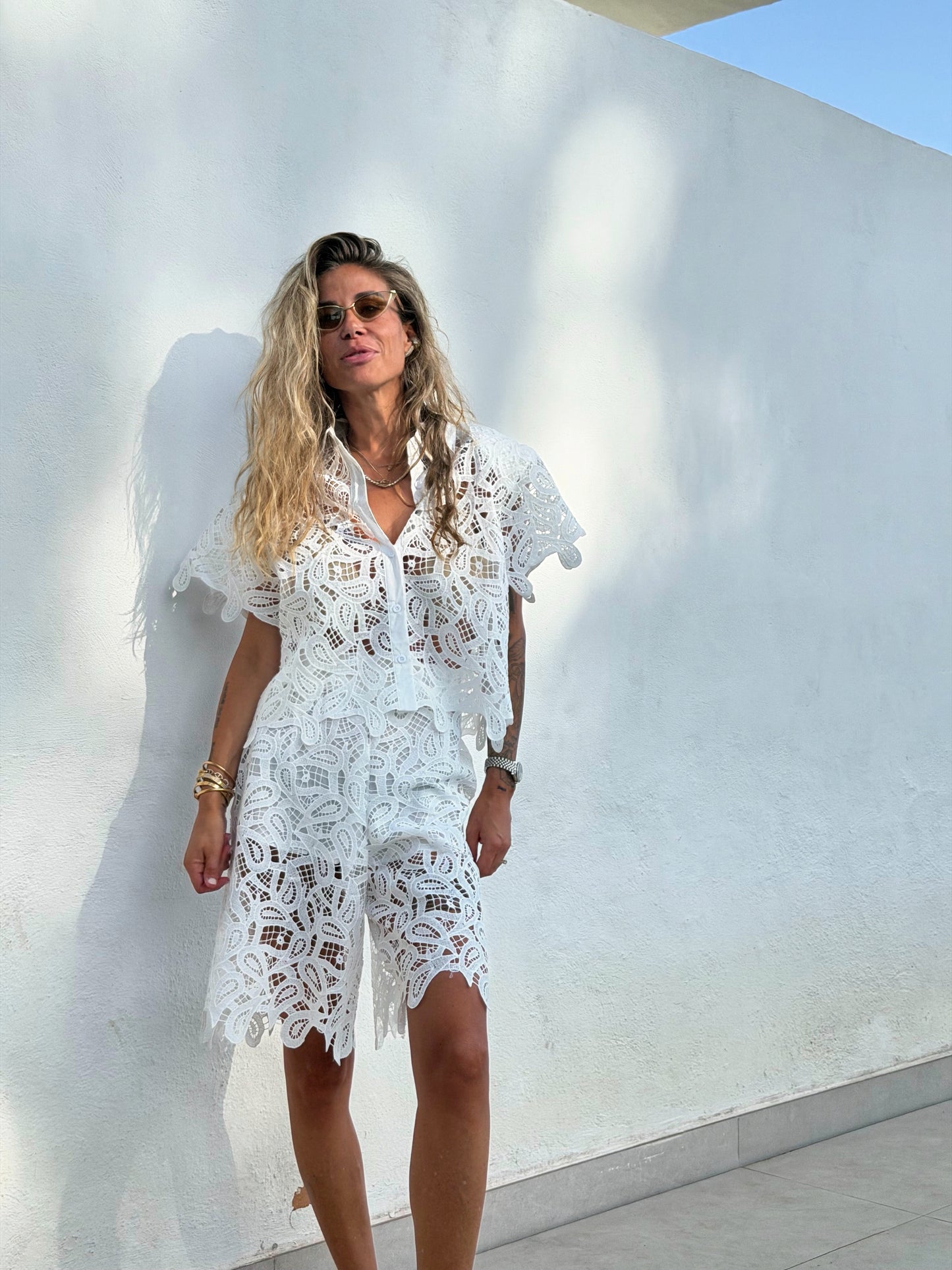 WHITE LACE BLOUSE