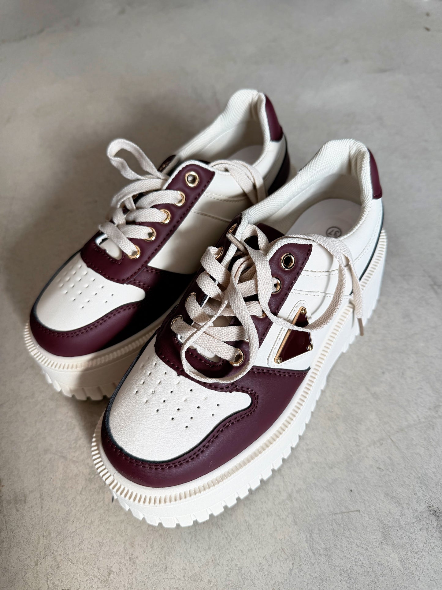 Sneakers look a like Prada