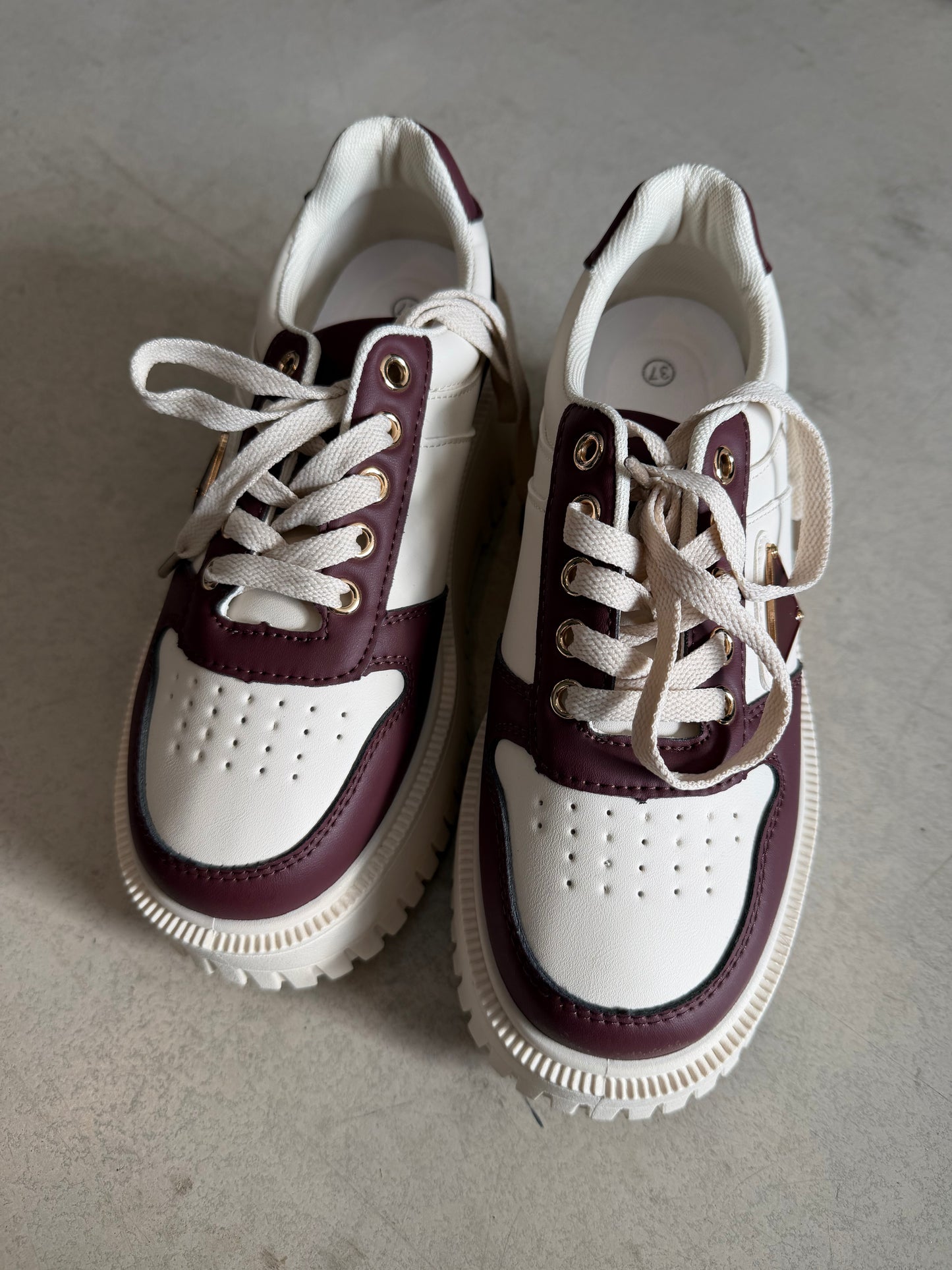 Sneakers look a like Prada