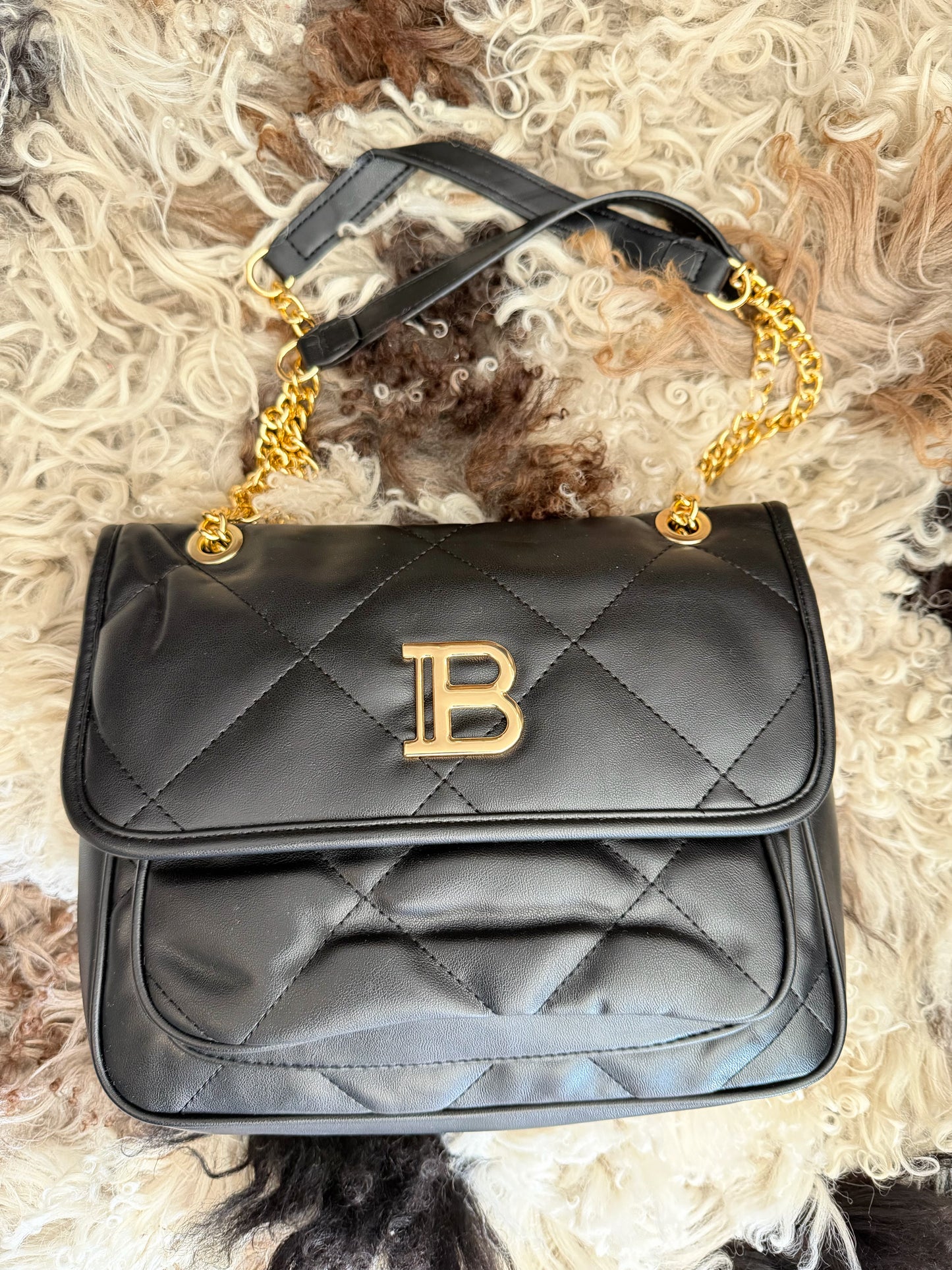 B