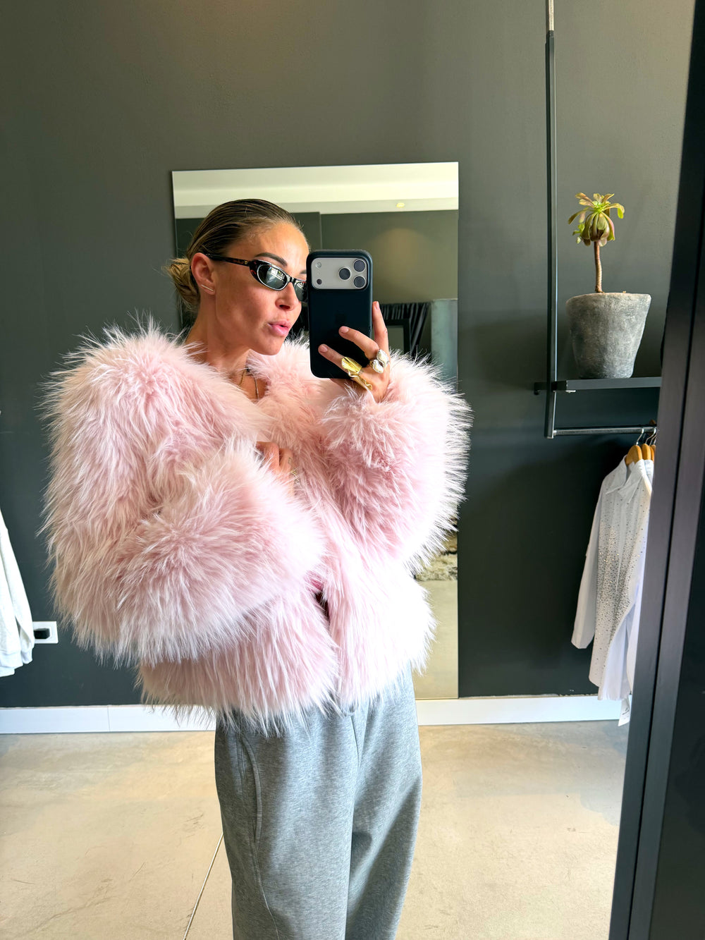 BRITT - Pink fake fur